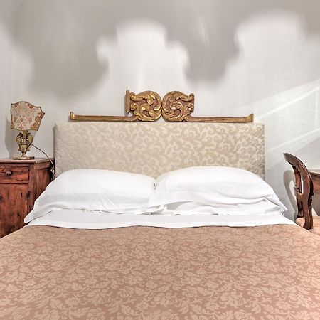 B&B La Residenza Del Poeta Montesicuro Экстерьер фото